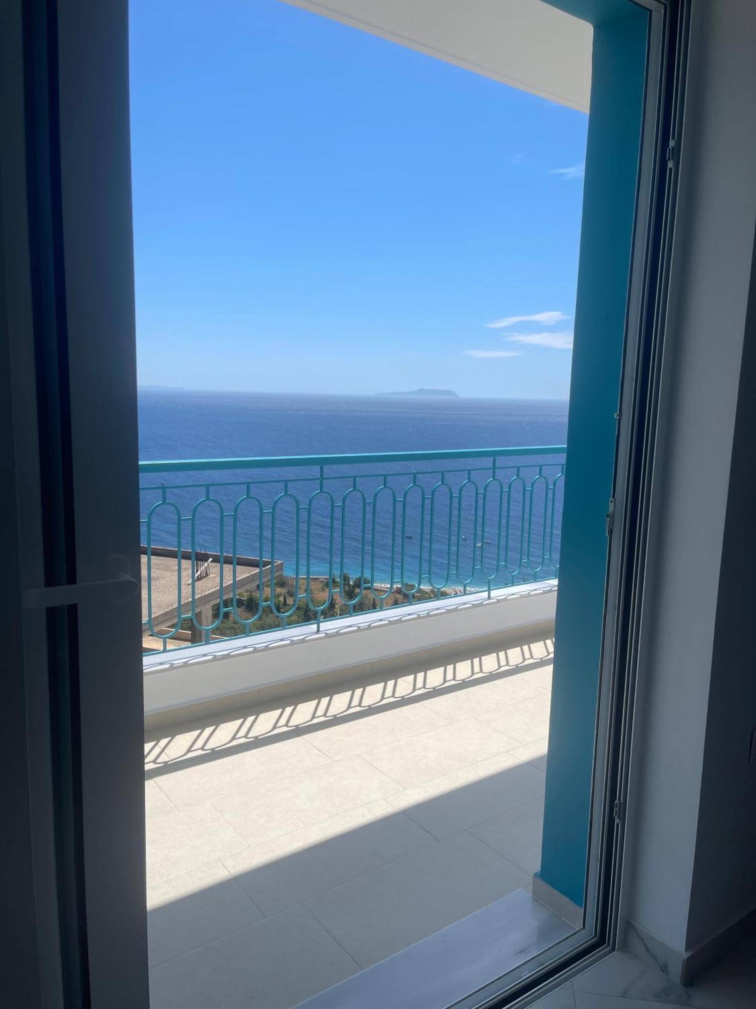 Endless Blue Apartments Dhërmi エクステリア 写真