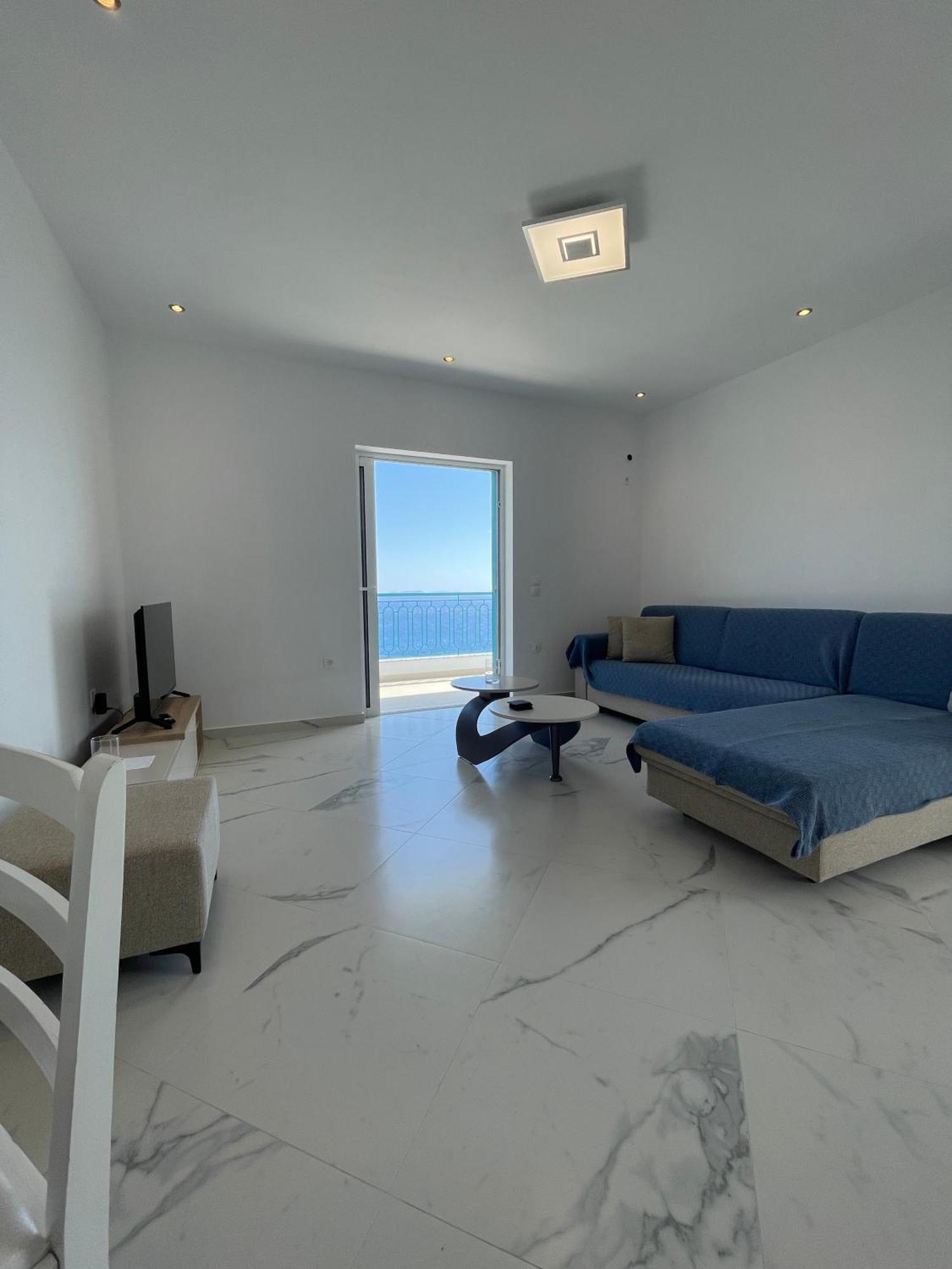 Endless Blue Apartments Dhërmi エクステリア 写真